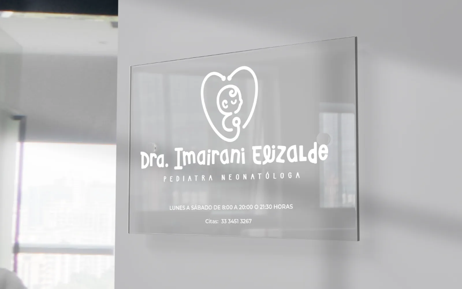 Dra. Imairani Elizalde: placa del consultorio